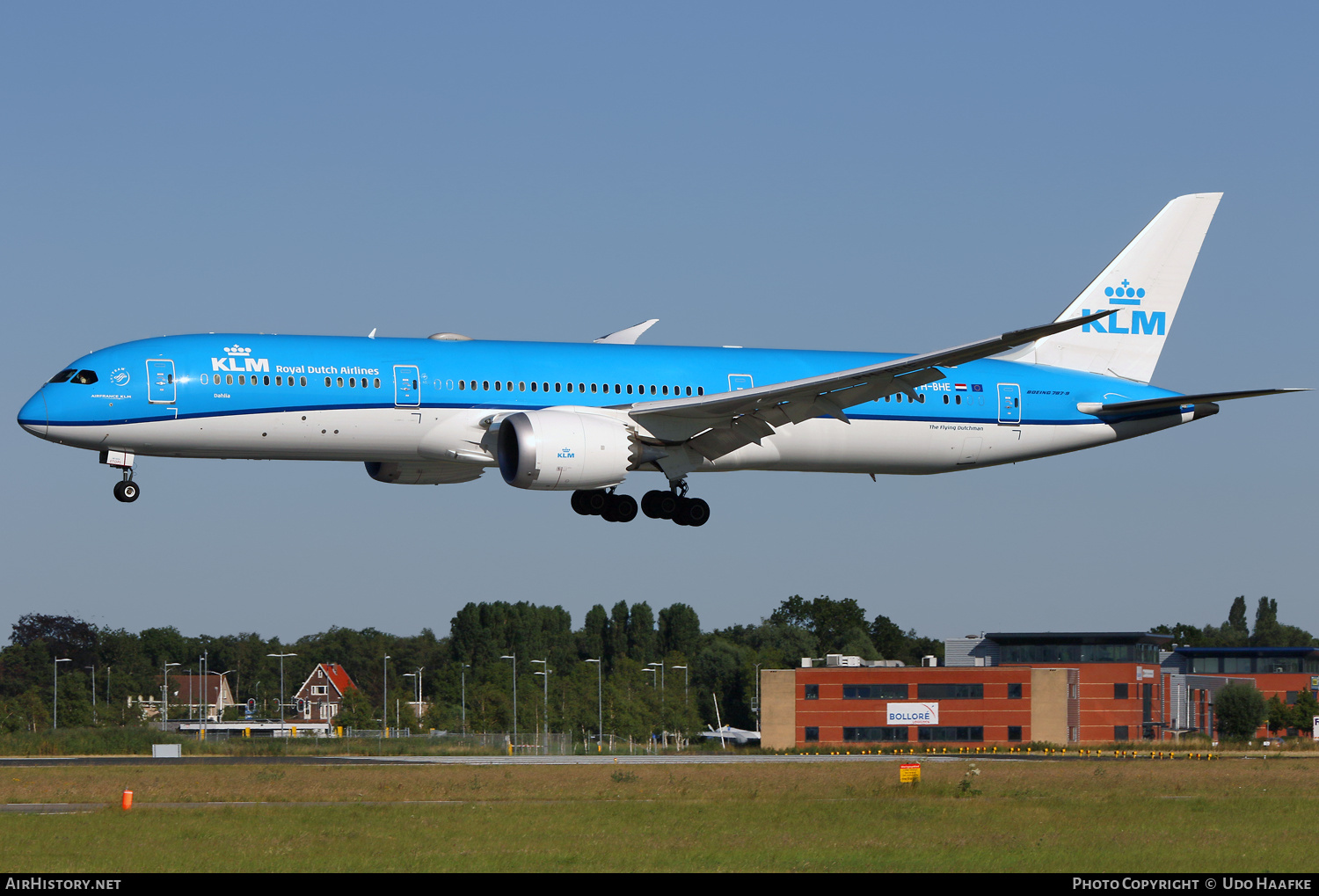 Aircraft Photo of PH-BHE | Boeing 787-9 Dreamliner | KLM - Royal Dutch Airlines | AirHistory.net #558413