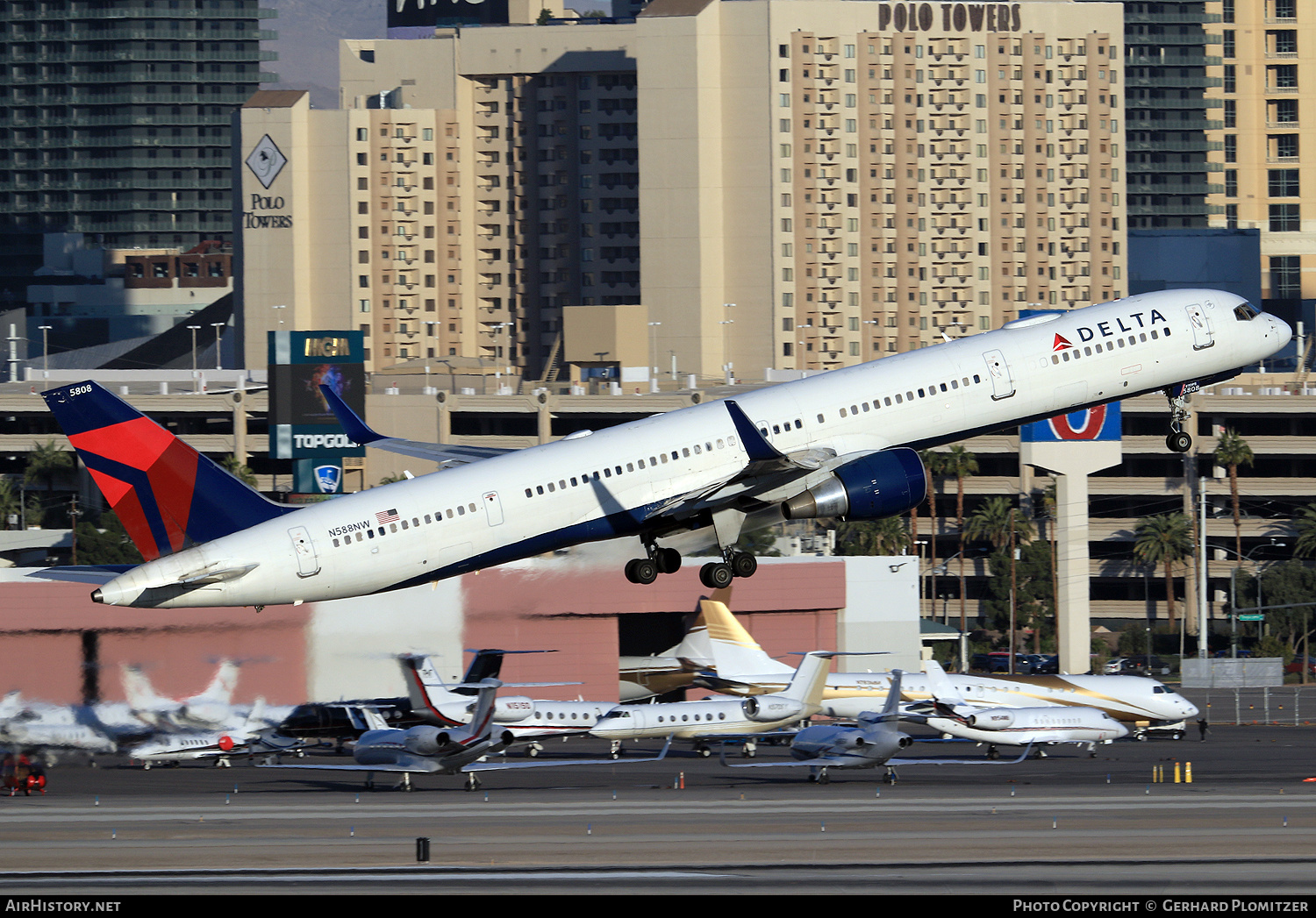 Aircraft Photo of N588NW | Boeing 757-351 | Delta Air Lines | AirHistory.net #558464