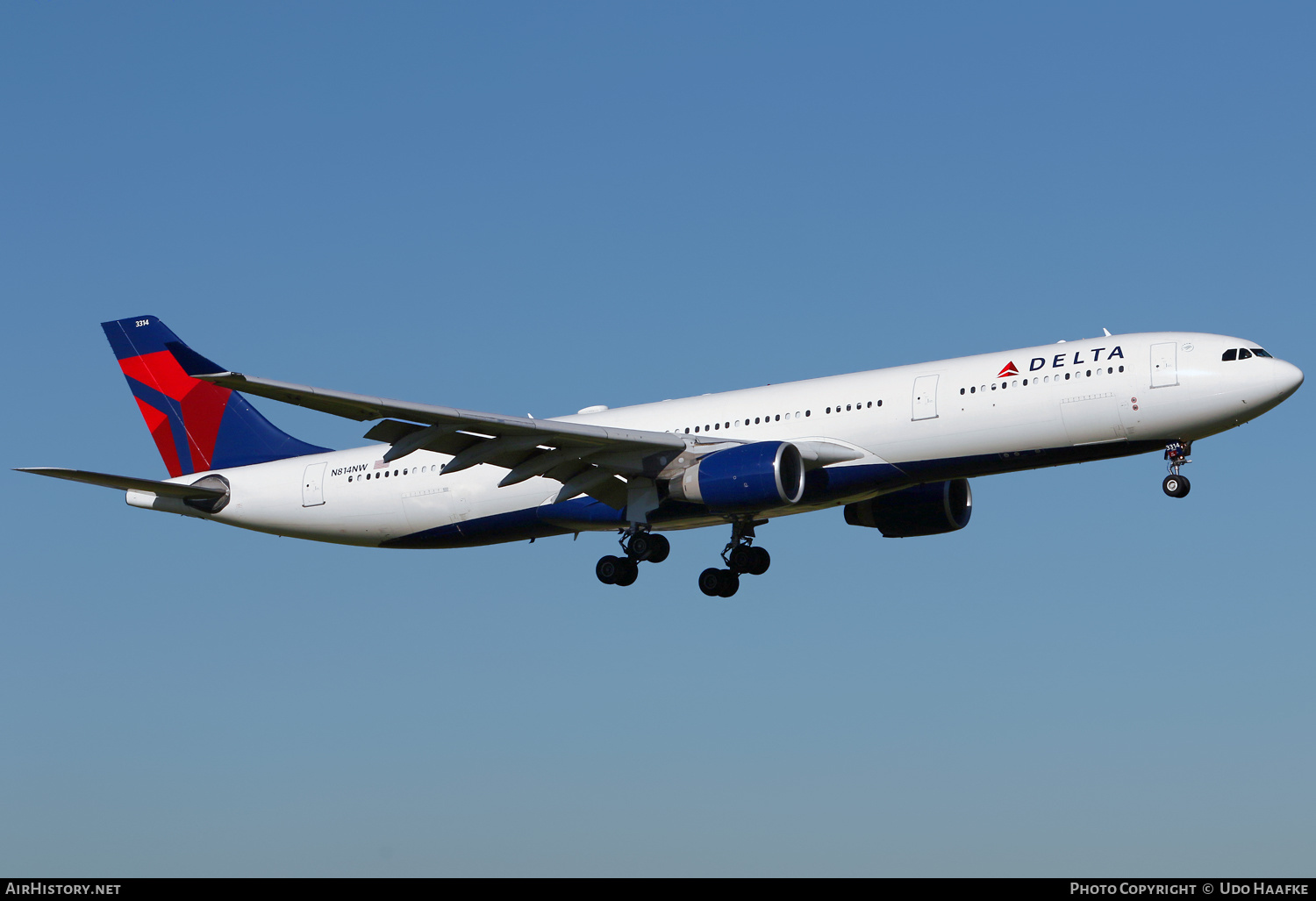 Aircraft Photo of N814NW | Airbus A330-323 | Delta Air Lines | AirHistory.net #558495