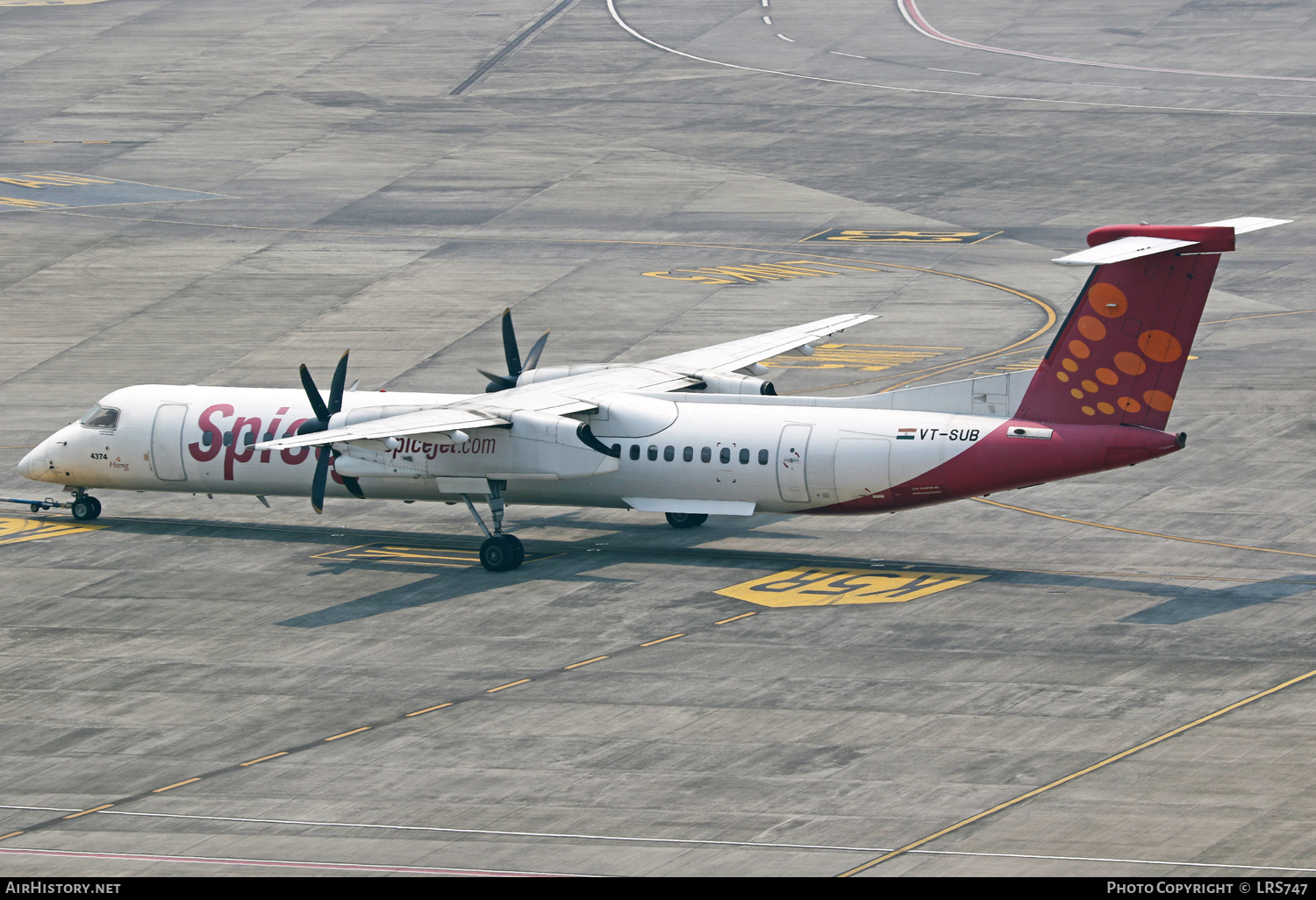 Aircraft Photo of VT-SUB | Bombardier DHC-8-402 Dash 8 | SpiceJet | AirHistory.net #558537
