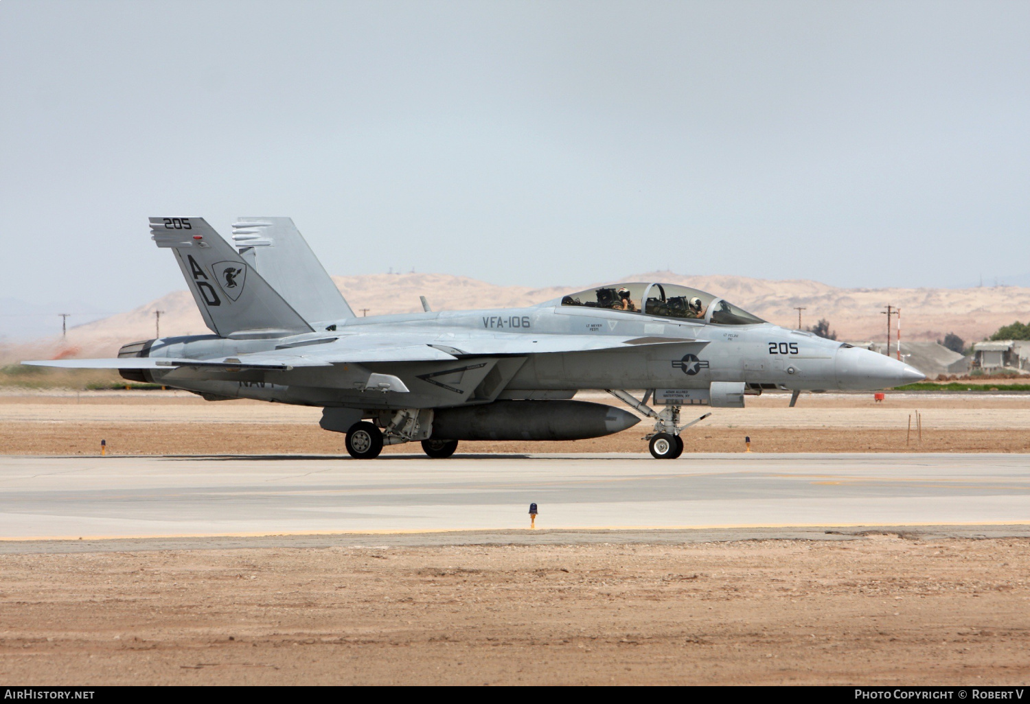 Aircraft Photo of 165672 | Boeing F/A-18F Super Hornet | USA - Navy | AirHistory.net #558550