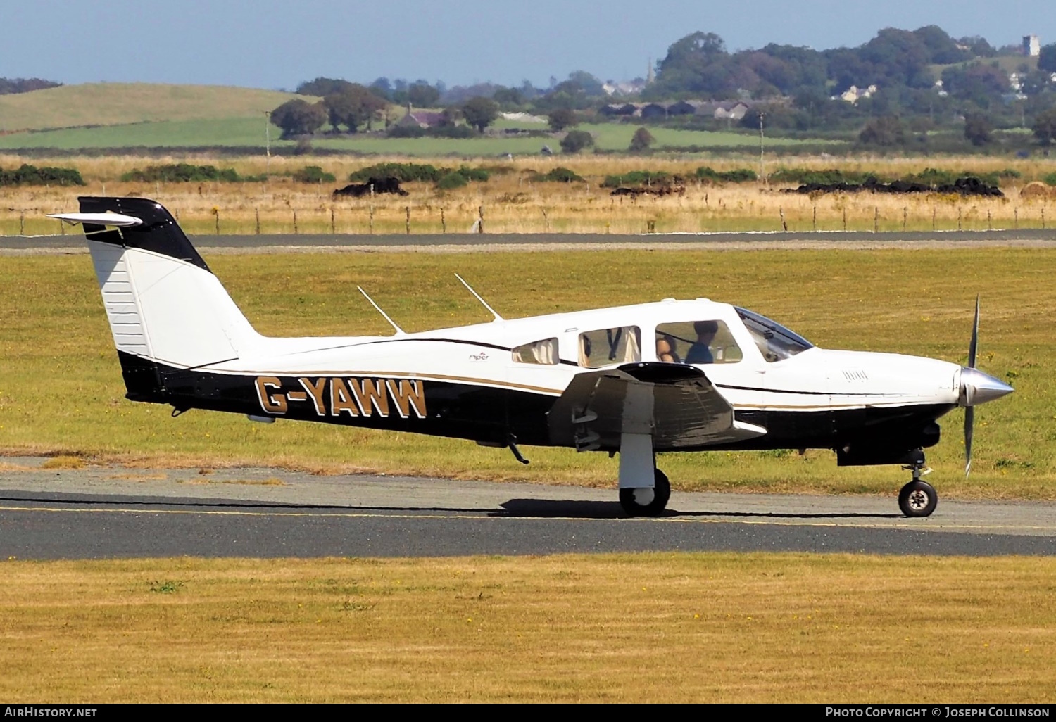 Aircraft Photo of G-YAWW | Piper PA-28RT-201T Turbo Arrow IV | AirHistory.net #558661