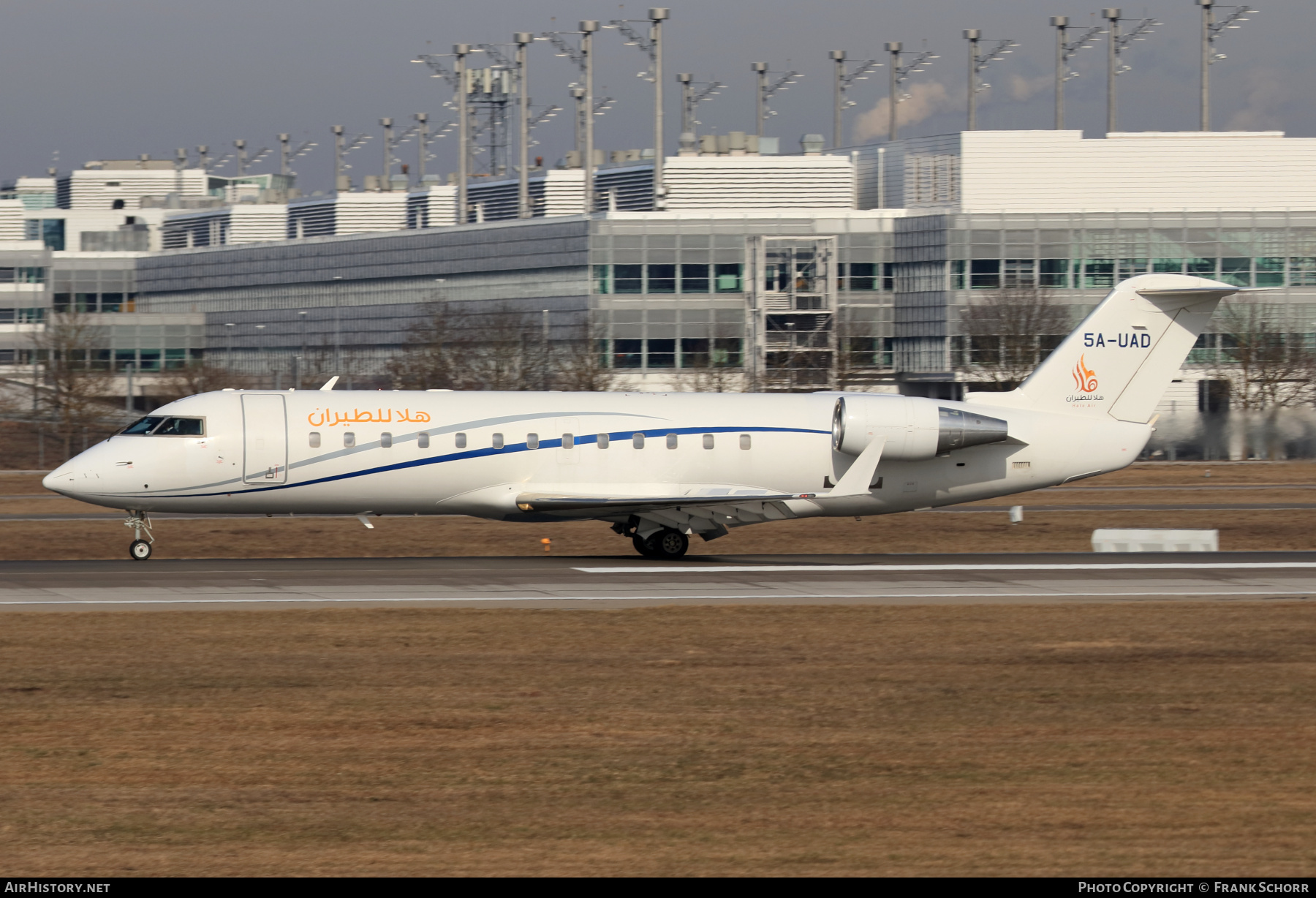 Aircraft Photo of 5A-UAD | Bombardier Challenger 850 (CRJ-200SE/CL-600-2B19) | Hala Air | AirHistory.net #558670