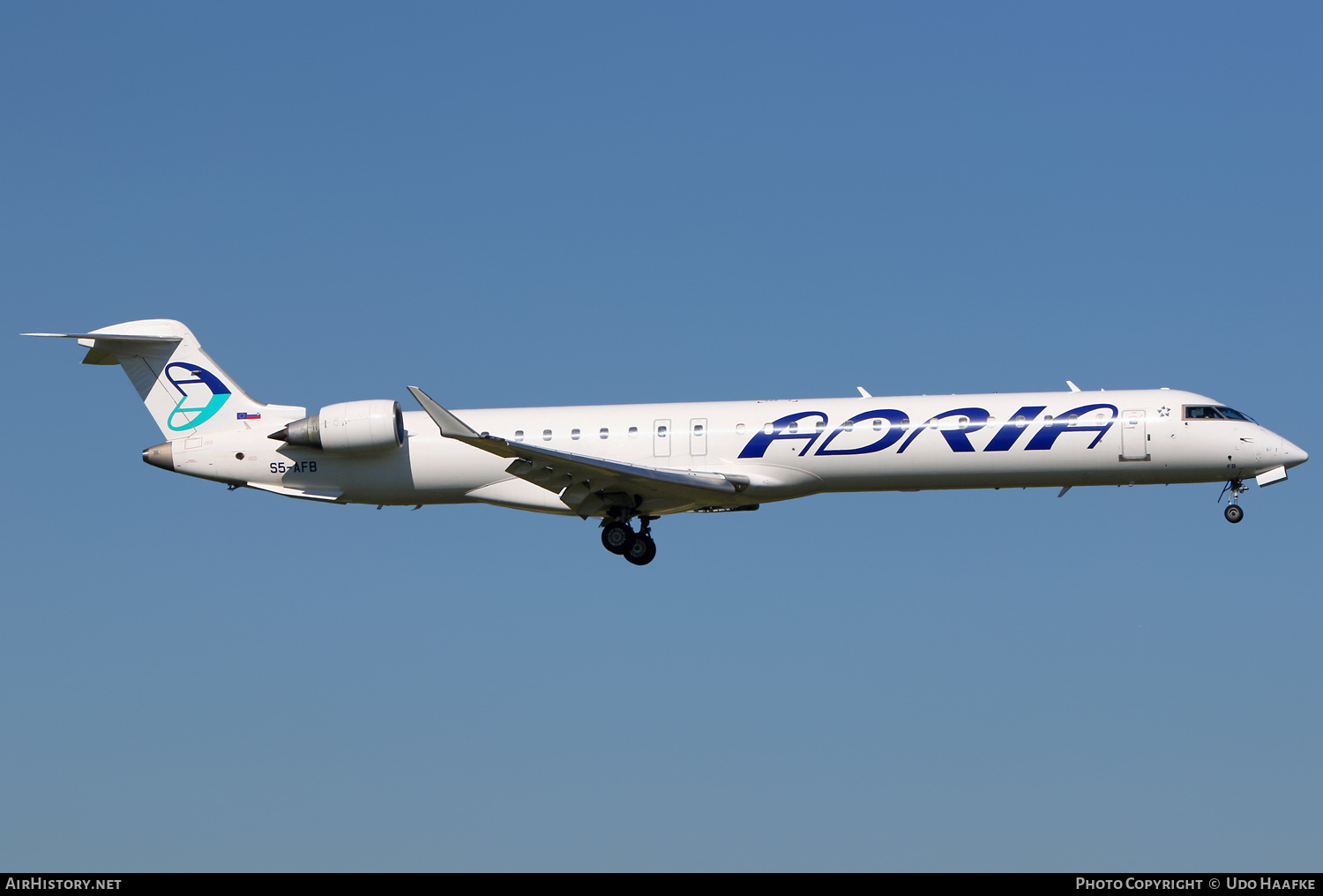Aircraft Photo of S5-AFB | Bombardier CRJ-900ER (CL-600-2D24) | Adria Airways | AirHistory.net #558856