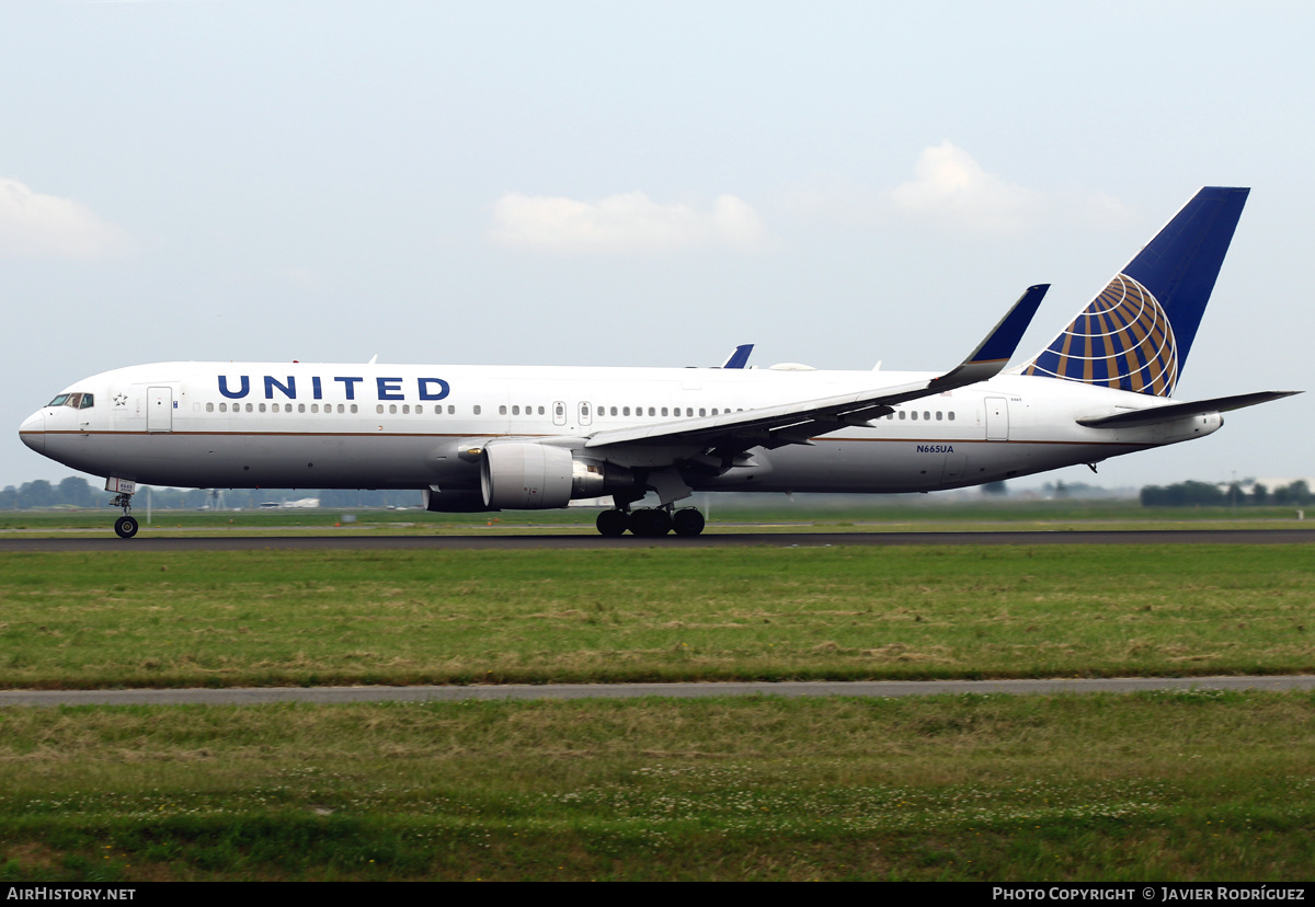Aircraft Photo of N665UA | Boeing 767-322/ER | United Airlines | AirHistory.net #558963