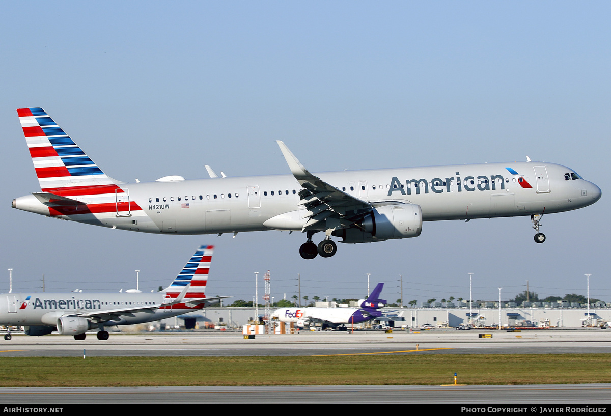 Aircraft Photo of N421UW | Airbus A321-253NX | American Airlines | AirHistory.net #559003