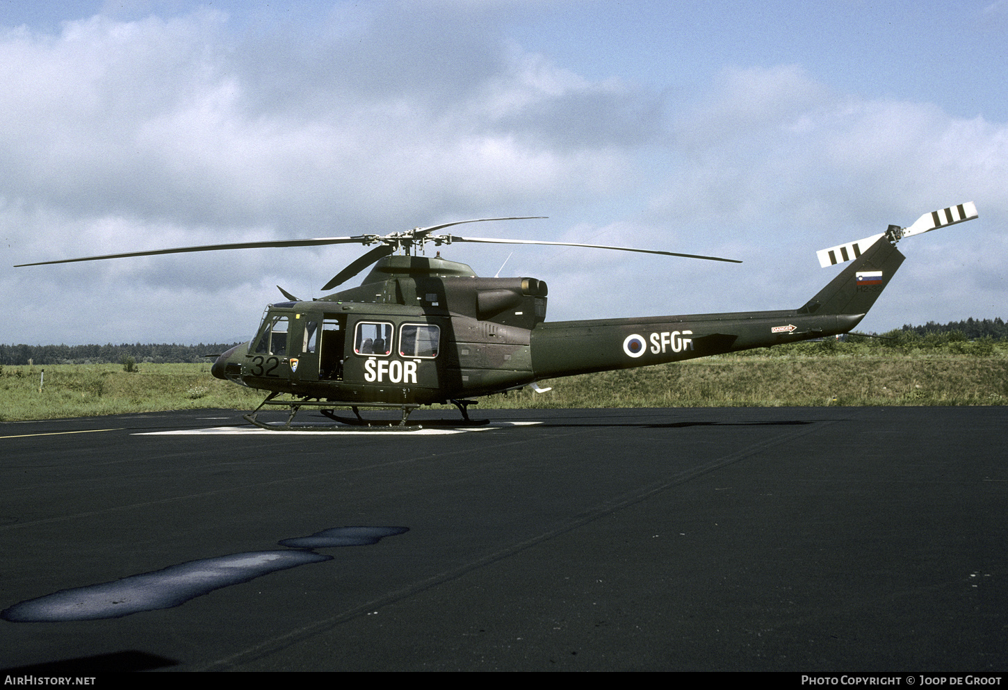 Aircraft Photo of H2-32 | Bell 412HP | Slovenia - Air Force | AirHistory.net #559039