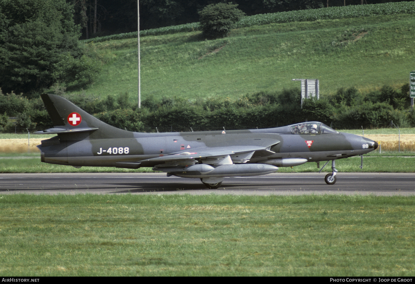 Aircraft Photo of J-4088 | Hawker Hunter F58 | Switzerland - Air Force | AirHistory.net #559060