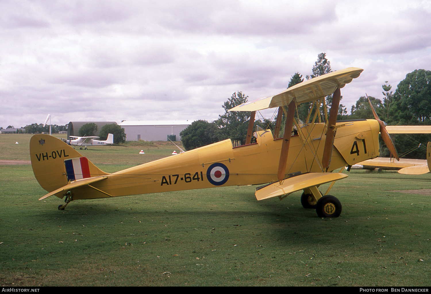 Aircraft Photo of VH-OVL / A17-641 | De Havilland D.H. 82A Tiger Moth | Australia - Air Force | AirHistory.net #559098