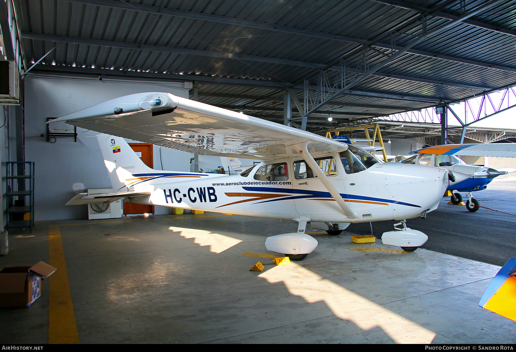 Aircraft Photo of HC-CWB | Cessna 172R Skyhawk | Aeroclub del Ecuador | AirHistory.net #559110
