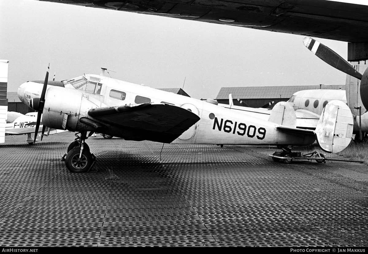 Aircraft Photo of N61909 | Beech D18S | AirHistory.net #559245