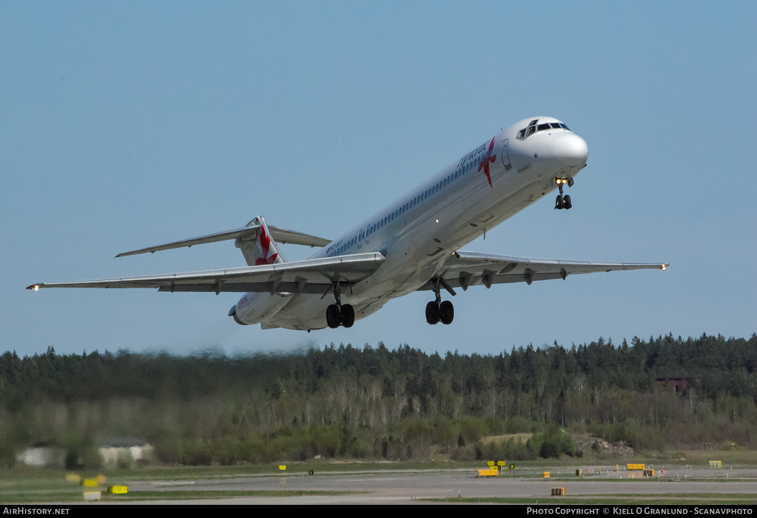 Aircraft Photo of SE-DLV | McDonnell Douglas MD-83 (DC-9-83) | FlyNordic | AirHistory.net #559384