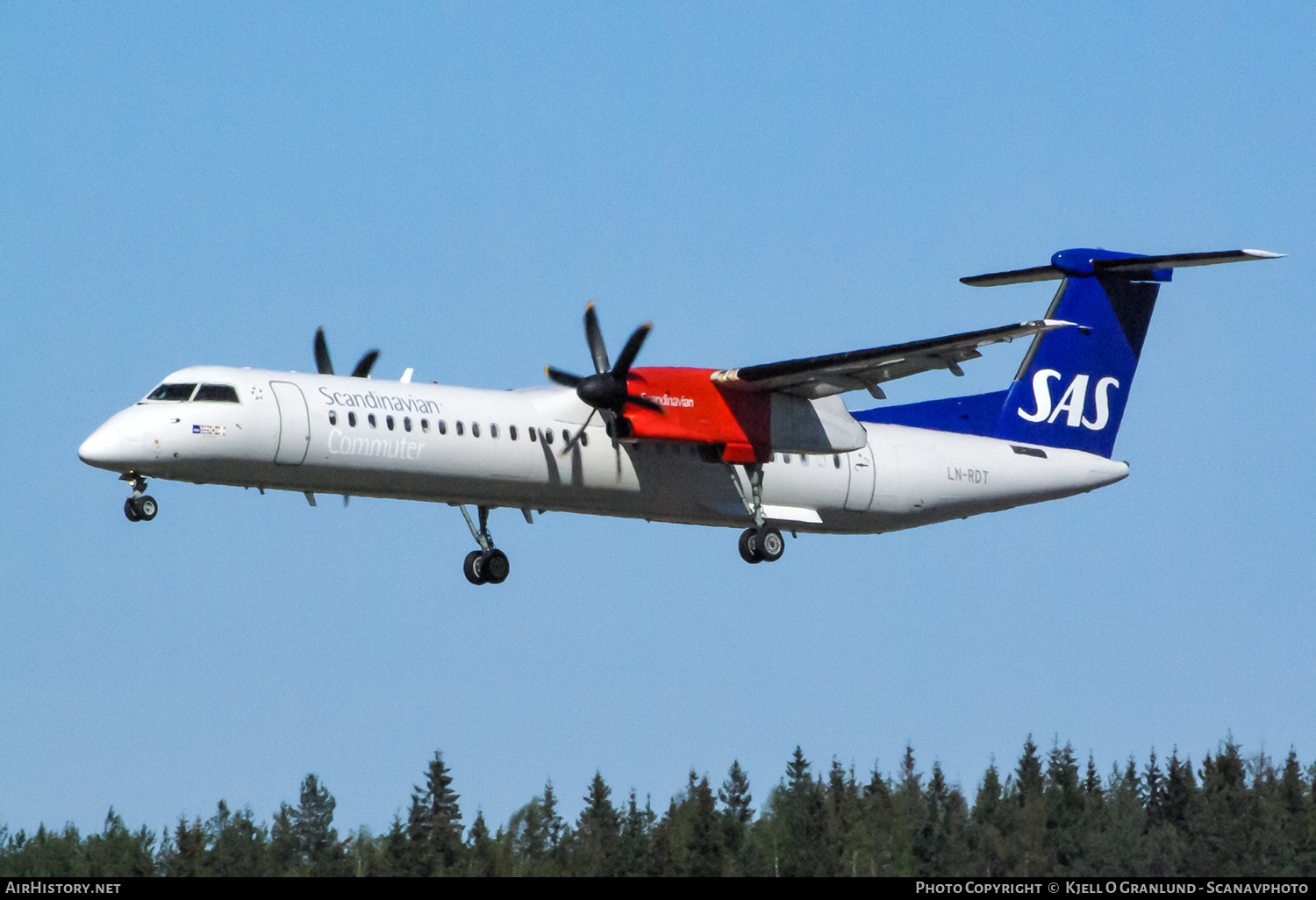 Aircraft Photo of LN-RDT | Bombardier DHC-8-402 Dash 8 | Scandinavian Commuter - SAS | AirHistory.net #559407