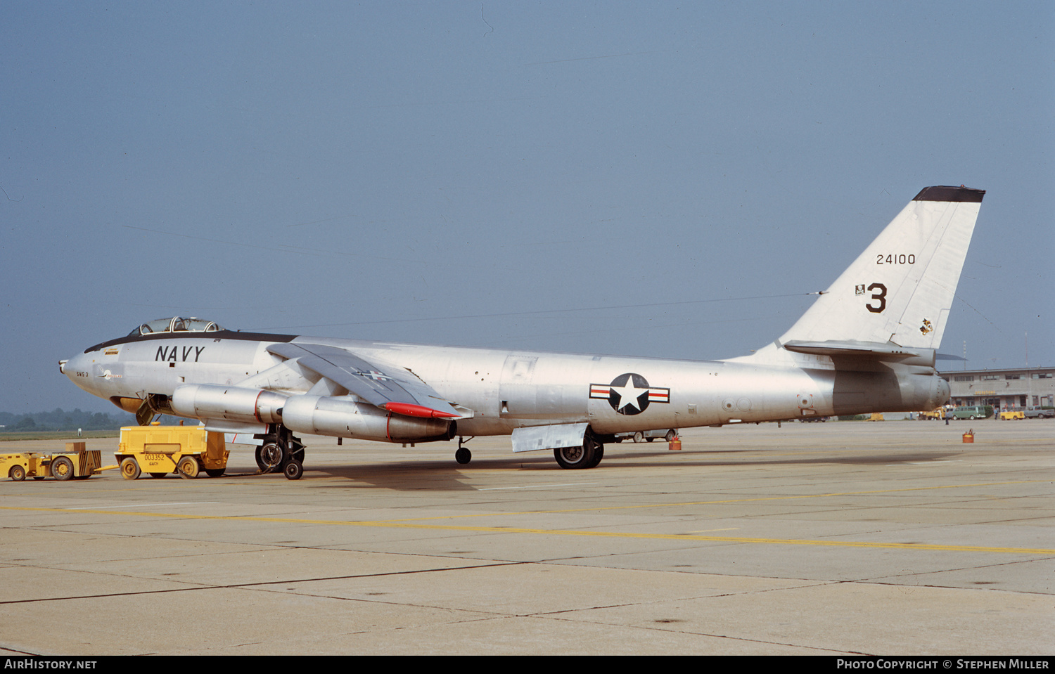 Aircraft Photo of 24100 | Boeing EB-47E Stratojet | USA - Navy | AirHistory.net #559422