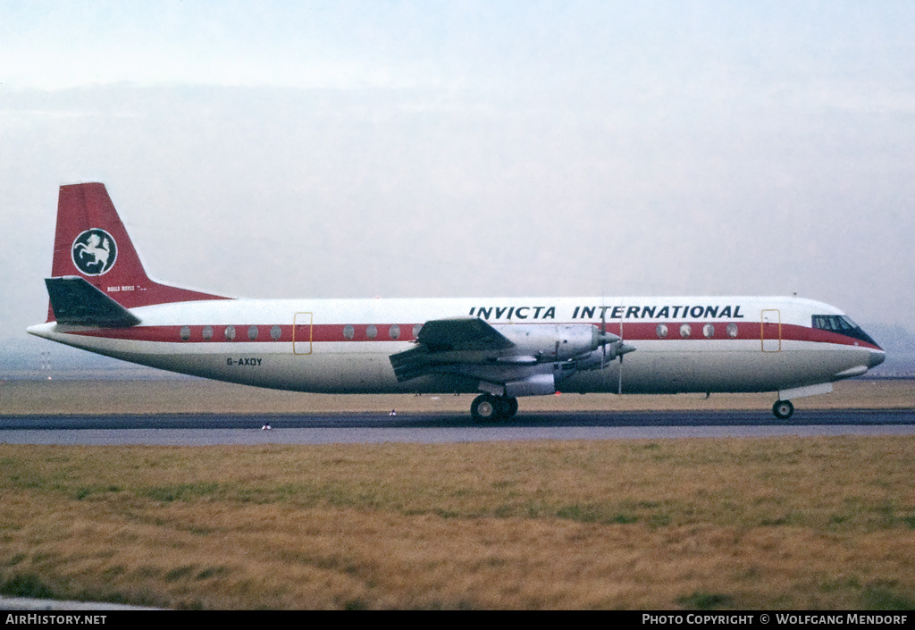 Aircraft Photo of G-AXOY | Vickers 952 Vanguard | Invicta International Airlines | AirHistory.net #559475