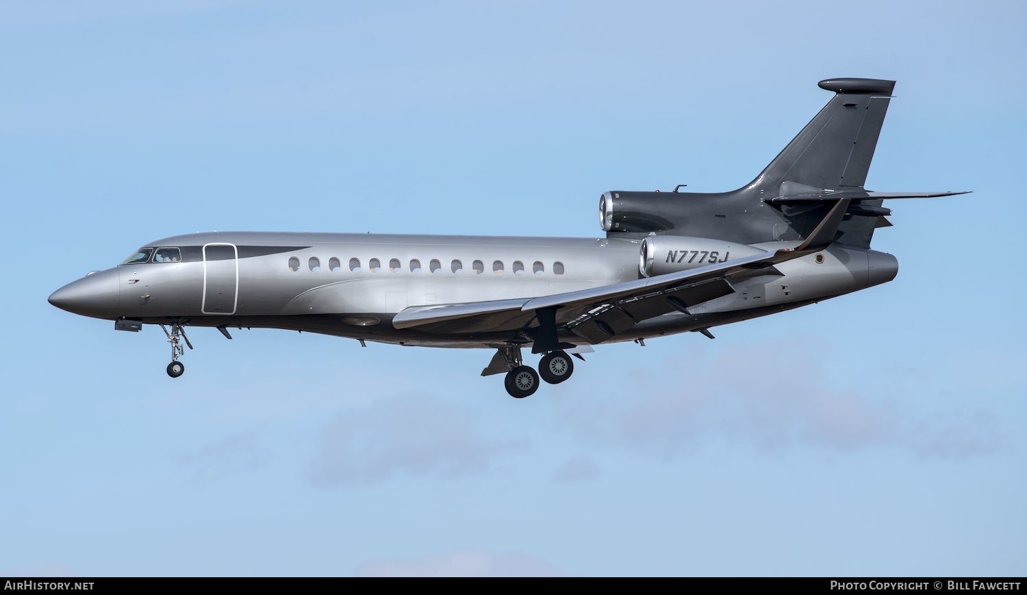 Aircraft Photo of N777SJ | Dassault Falcon 7X | AirHistory.net #559510