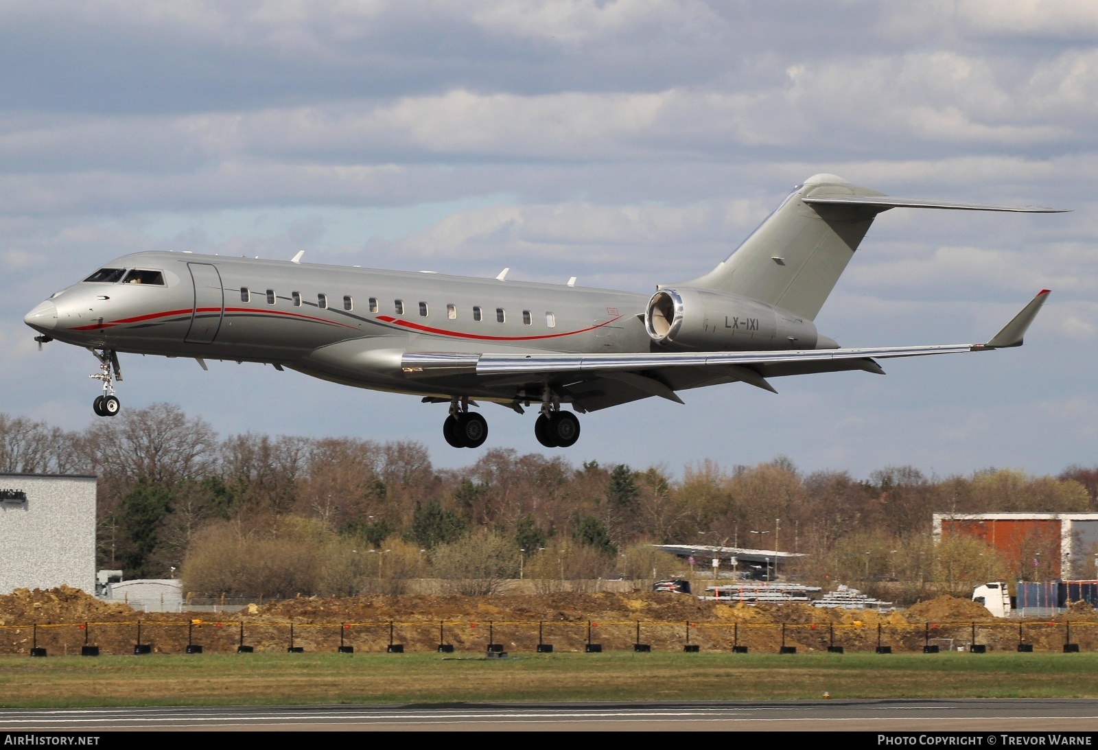 Aircraft Photo of LX-IXI | Bombardier Global 6000 (BD-700-1A10) | AirHistory.net #559640