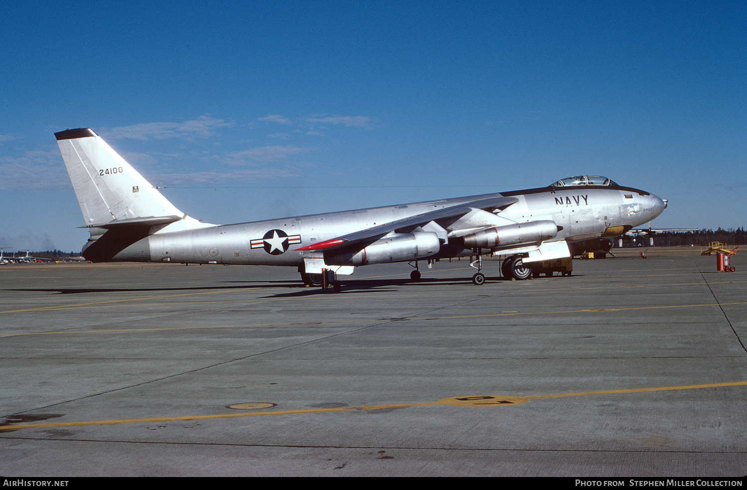 Aircraft Photo of 24100 | Boeing EB-47E Stratojet | USA - Navy | AirHistory.net #559664