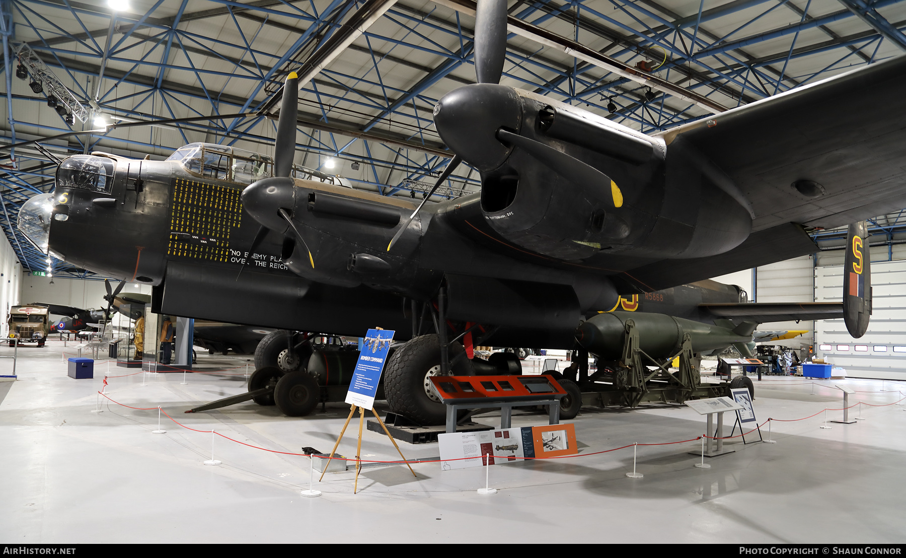 Aircraft Photo of R5868 | Avro 683 Lancaster B1 | UK - Air Force | AirHistory.net #559738