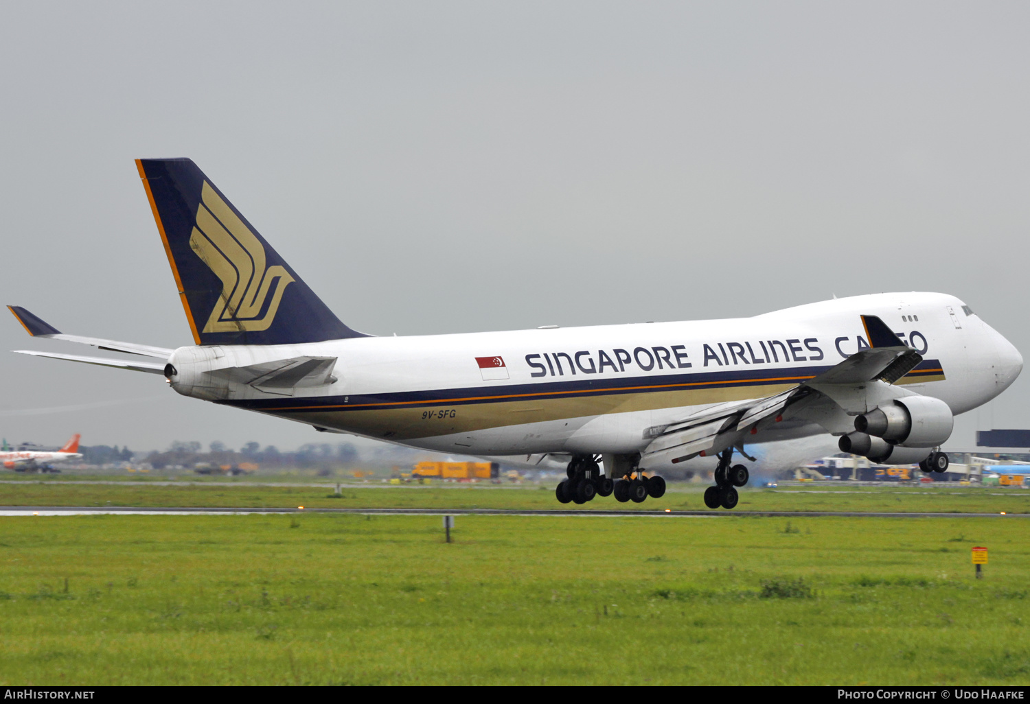 Aircraft Photo of 9V-SFG | Boeing 747-412F/SCD | Singapore Airlines Cargo | AirHistory.net #559858