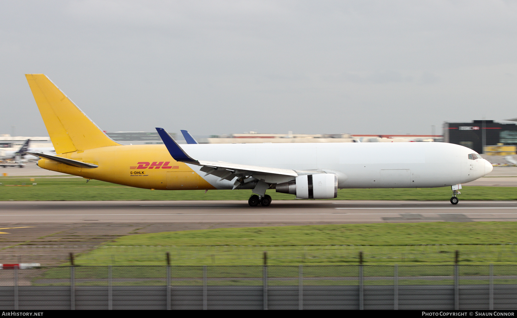 Aircraft Photo of G-DHLK | Boeing 767-3JHF | DHL International | AirHistory.net #559894