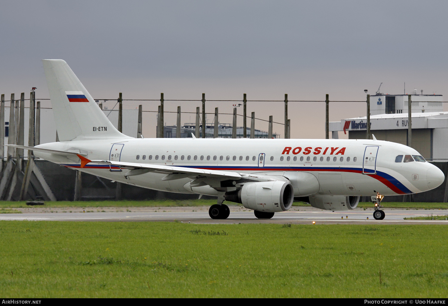 Aircraft Photo of EI-ETN | Airbus A319-111 | Rossiya - Russian Airlines | AirHistory.net #559921