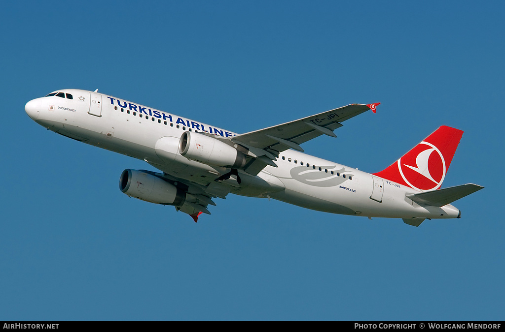 Aircraft Photo of TC-JPI | Airbus A320-232 | Turkish Airlines | AirHistory.net #559988