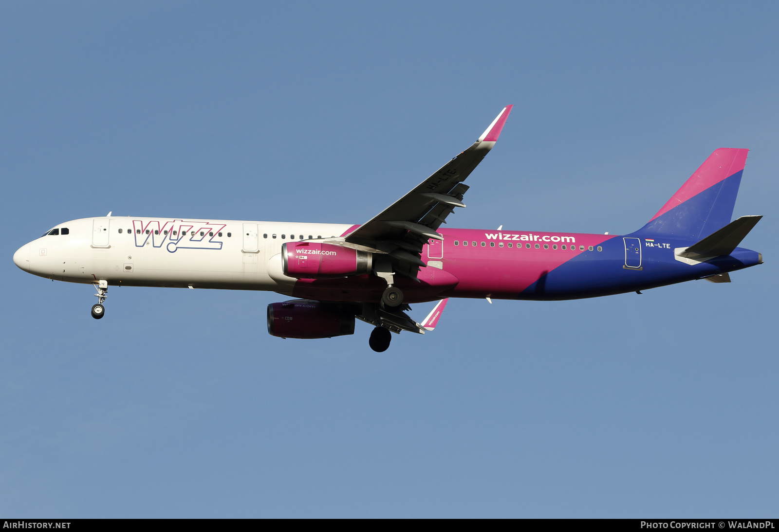 Aircraft Photo of HA-LTE | Airbus A321-231 | Wizz Air | AirHistory.net #559997