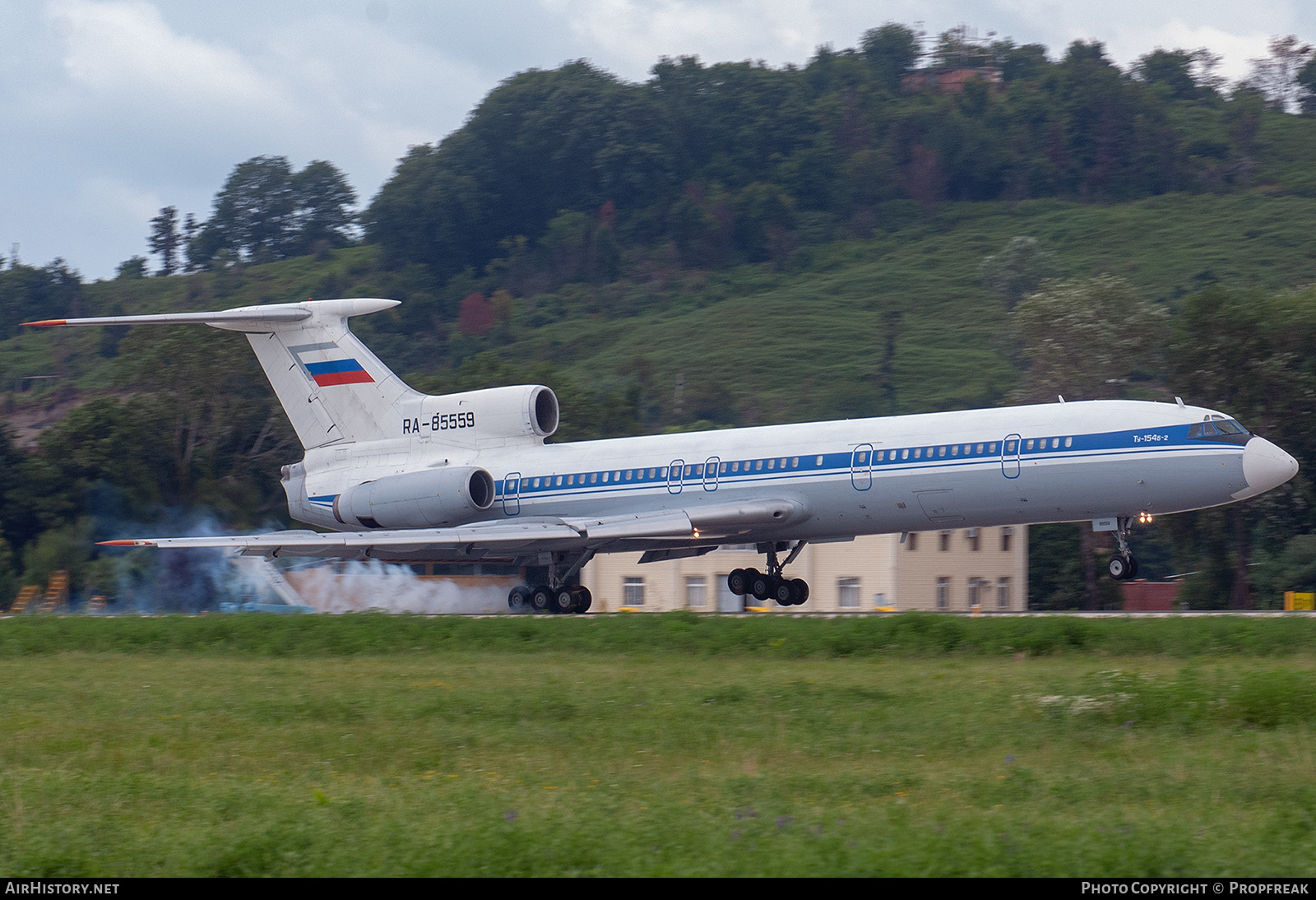 Aircraft Photo of RA-85559 | Tupolev Tu-154B-2 | Russia - Air Force | AirHistory.net #560063