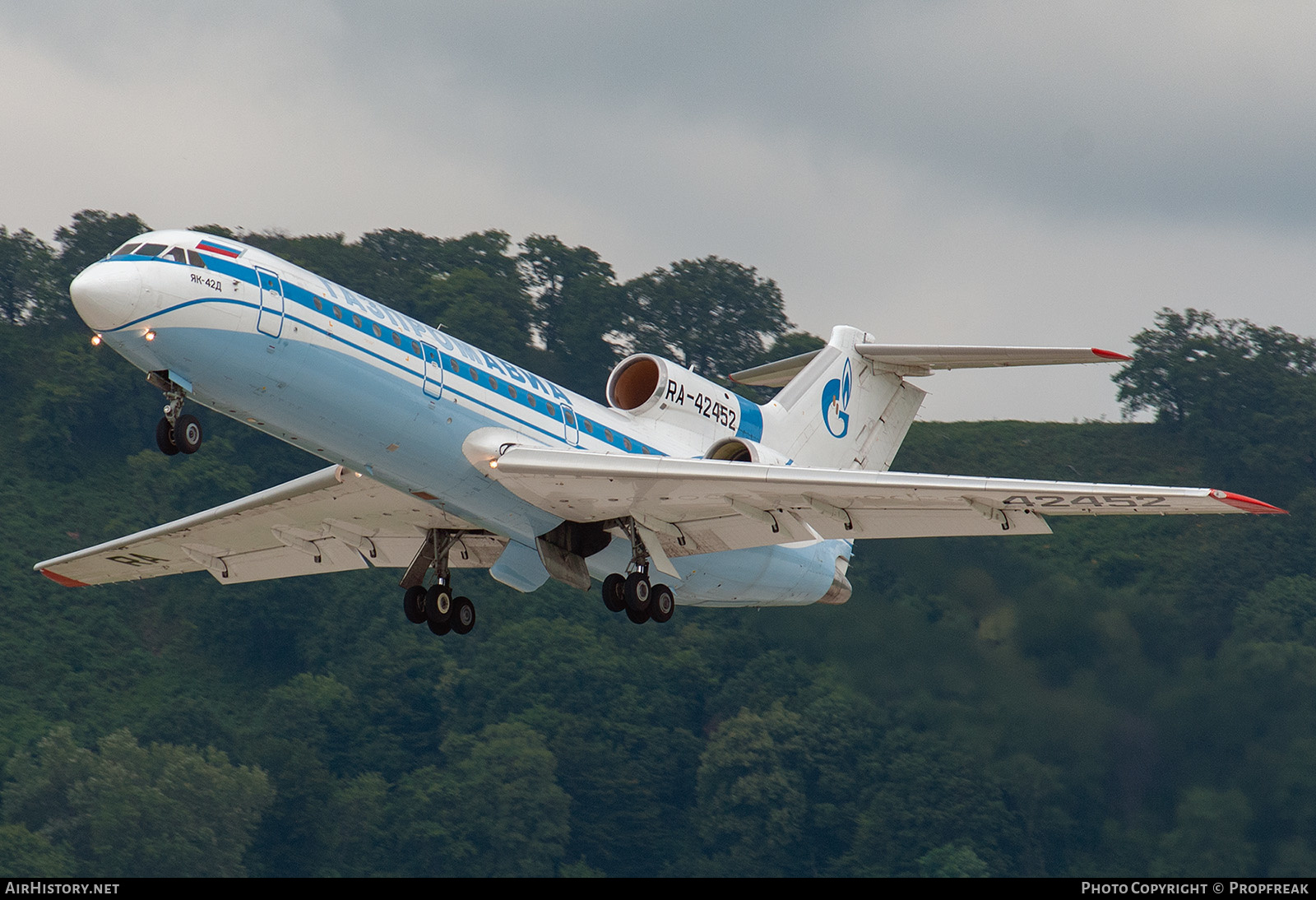 Aircraft Photo of RA-42452 | Yakovlev Yak-42D | Gazpromavia | AirHistory.net #560065