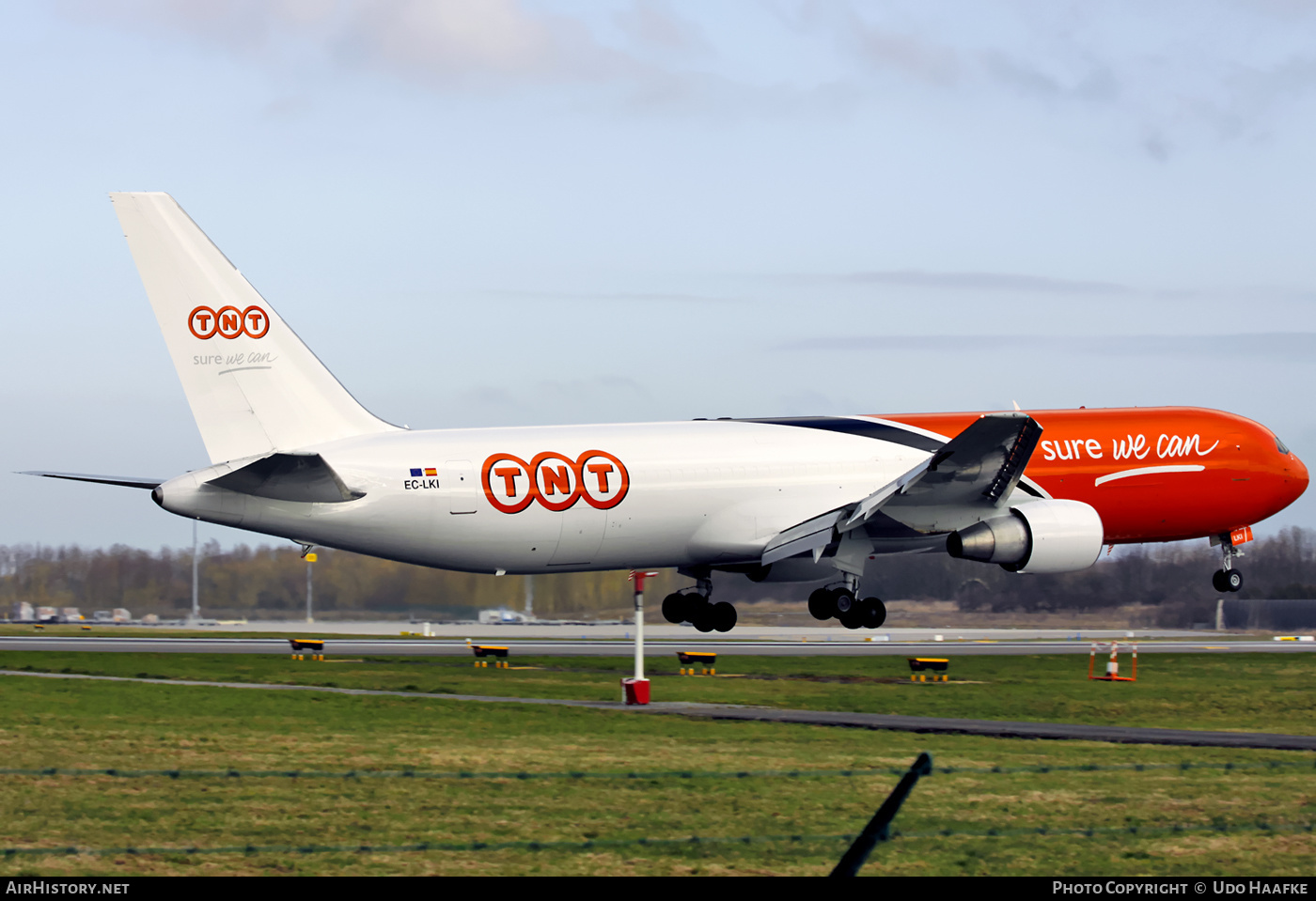 Aircraft Photo of EC-LKI | Boeing 767-383/ER(BDSF) | TNT Airways | AirHistory.net #560079