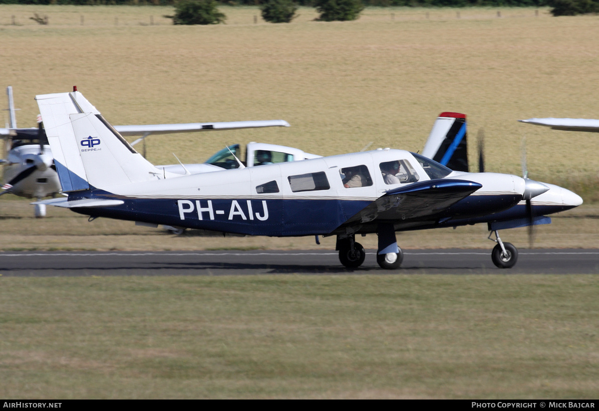 Aircraft Photo of PH-AIJ | Piper PA-34-200T Seneca II | AirHistory.net #560094