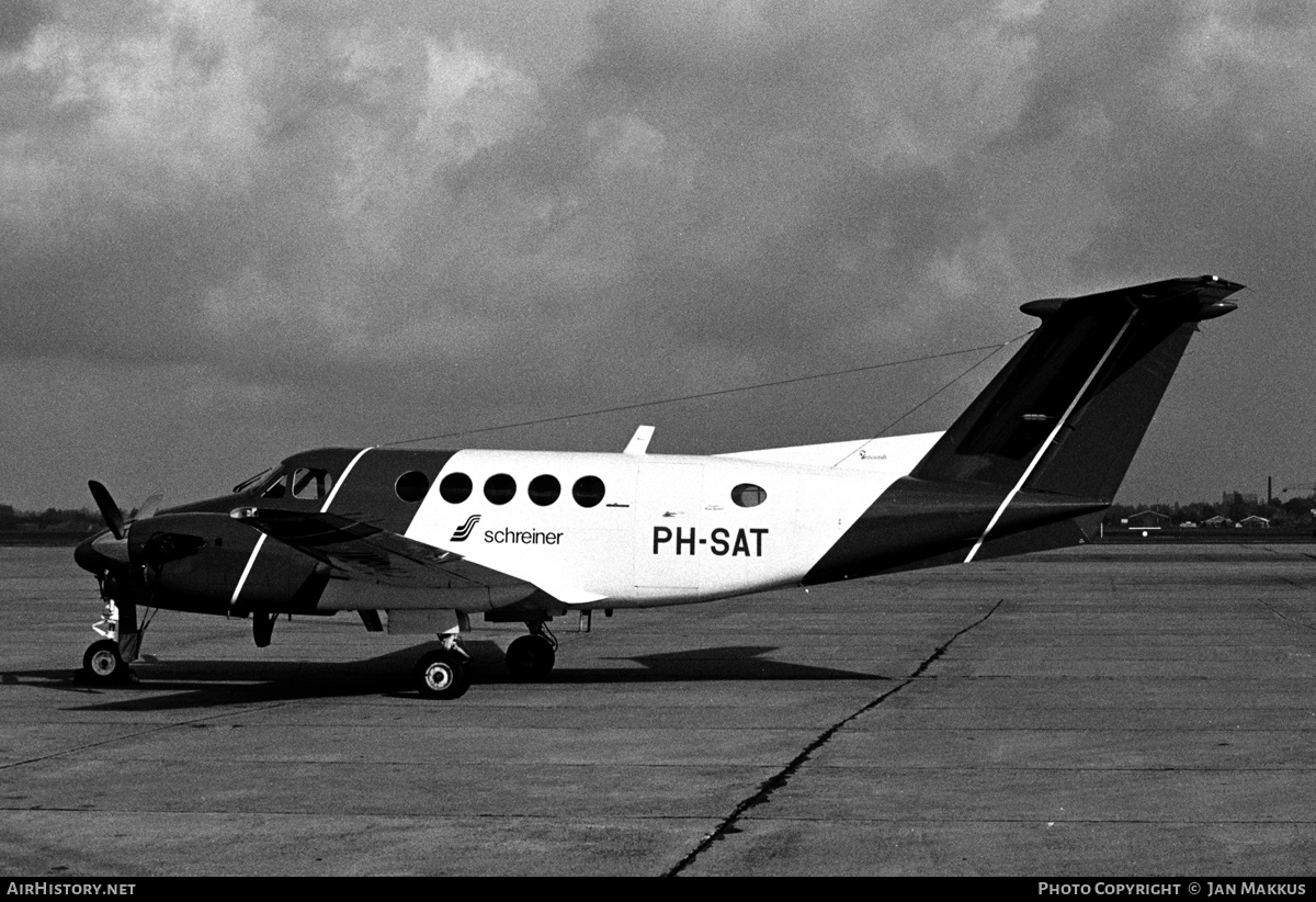 Aircraft Photo of PH-SAT | Beech 200 Super King Air | Schreiner Airways | AirHistory.net #560166