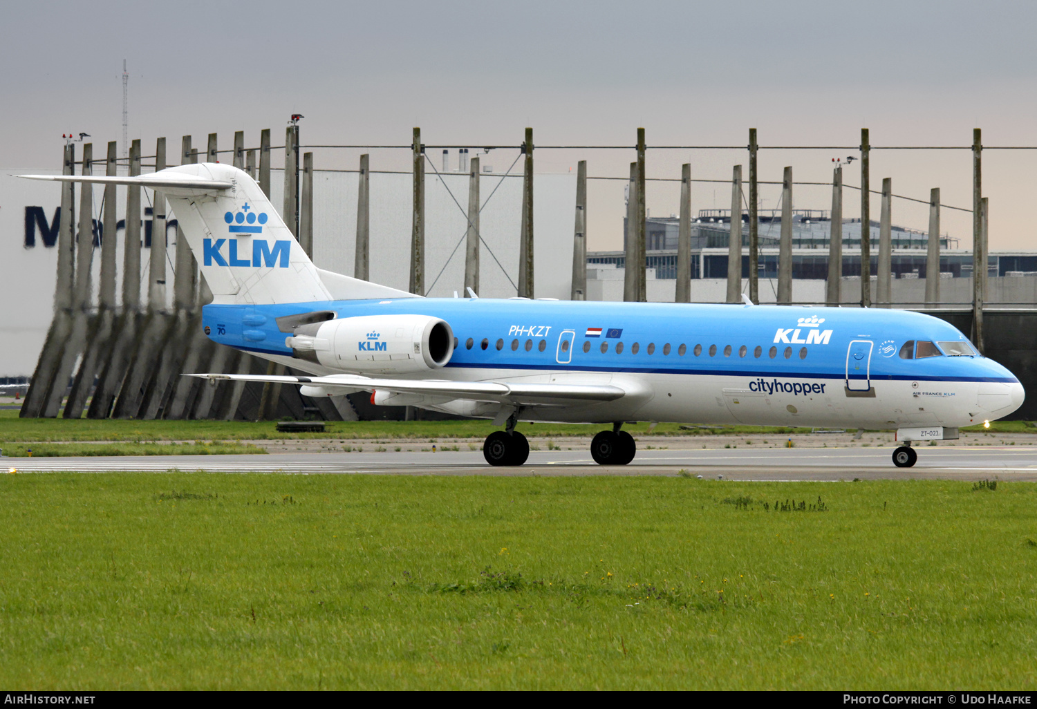 Aircraft Photo of PH-KZT | Fokker 70 (F28-0070) | KLM Cityhopper | AirHistory.net #560266