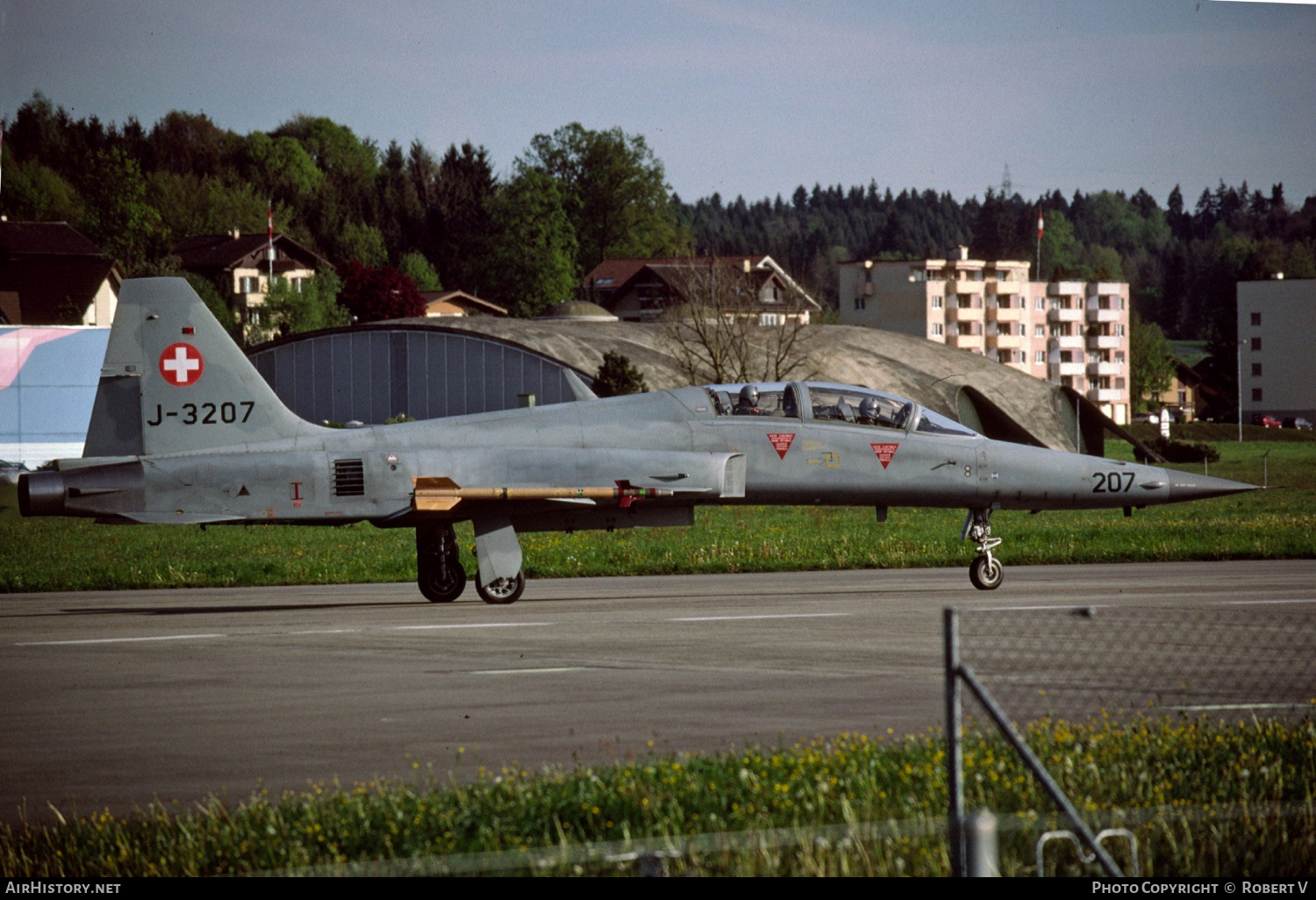 Aircraft Photo of J-3207 | Northrop F-5F Tiger II | Switzerland - Air Force | AirHistory.net #560306