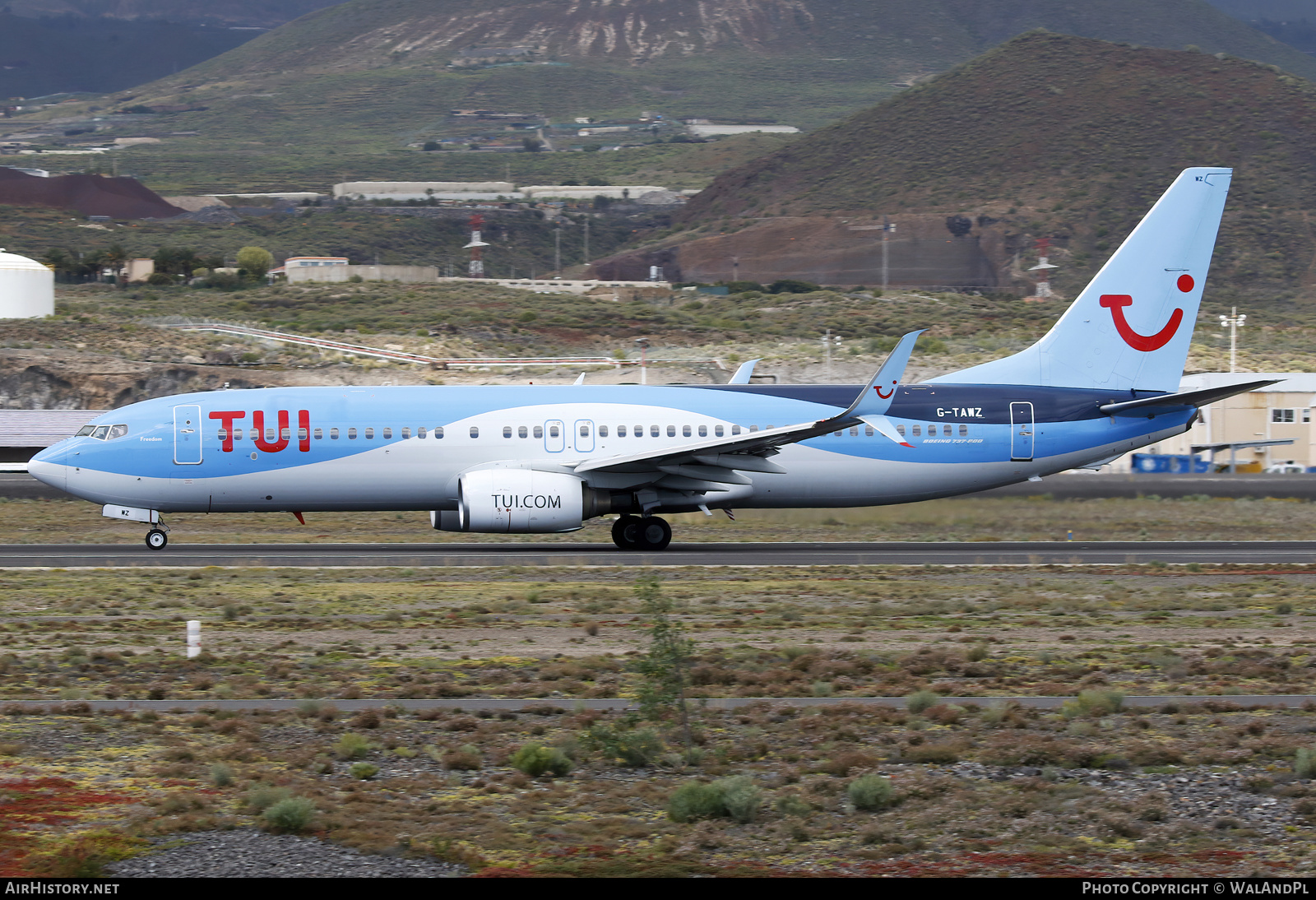 Aircraft Photo of G-TAWZ | Boeing 737-86N | TUI | AirHistory.net #560391
