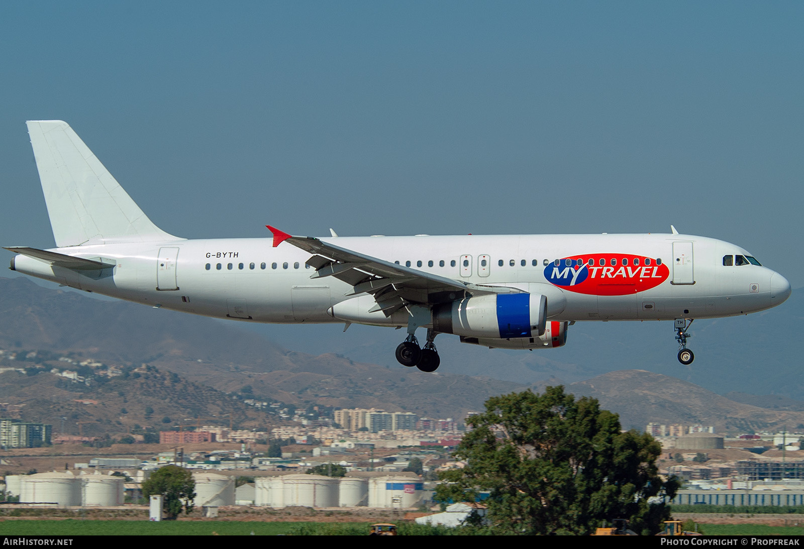 Aircraft Photo of G-BYTH | Airbus A320-231 | MyTravel Airways | AirHistory.net #560405