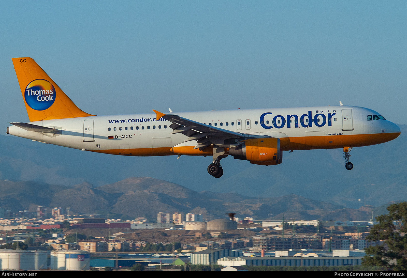 Aircraft Photo of D-AICC | Airbus A320-212 | Condor Berlin | AirHistory.net #560407