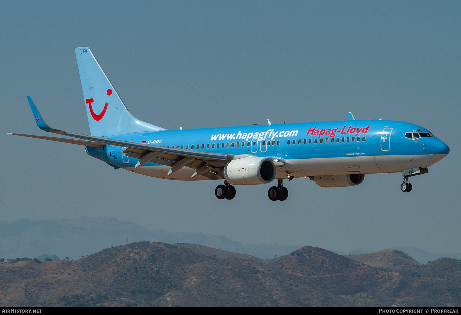 Aircraft Photo of D-AHFA | Boeing 737-8K5 | Hapag-Lloyd | AirHistory.net #560419