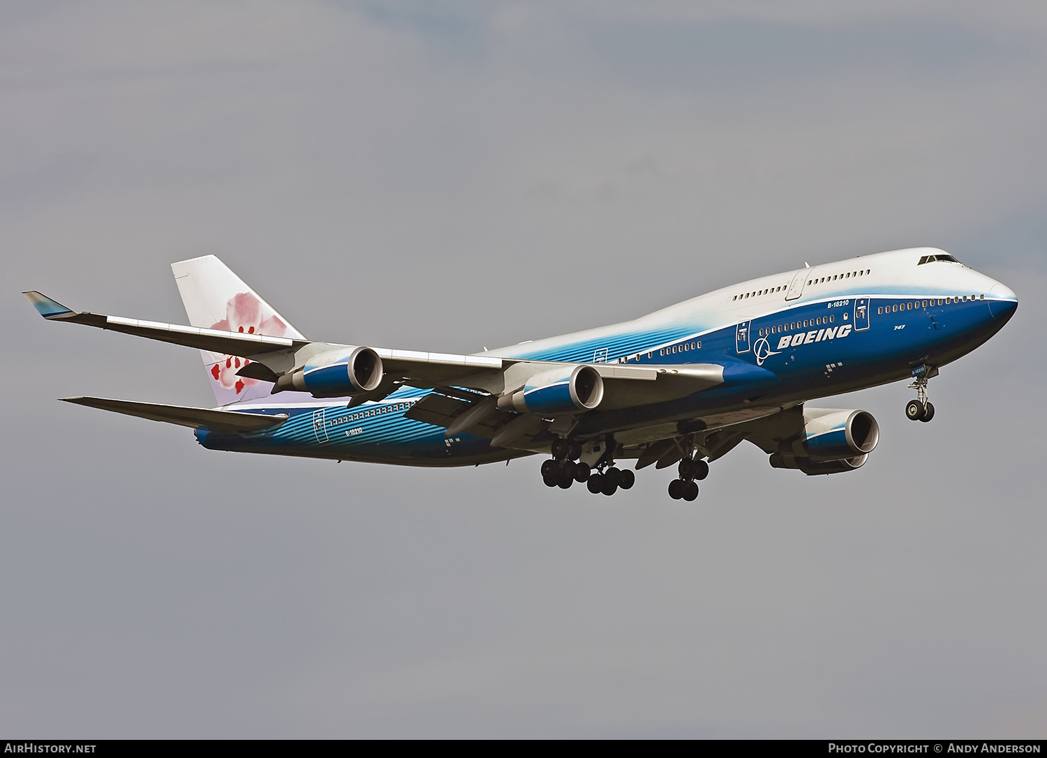 Aircraft Photo of B-18210 | Boeing 747-409 | China Airlines | AirHistory.net #560485