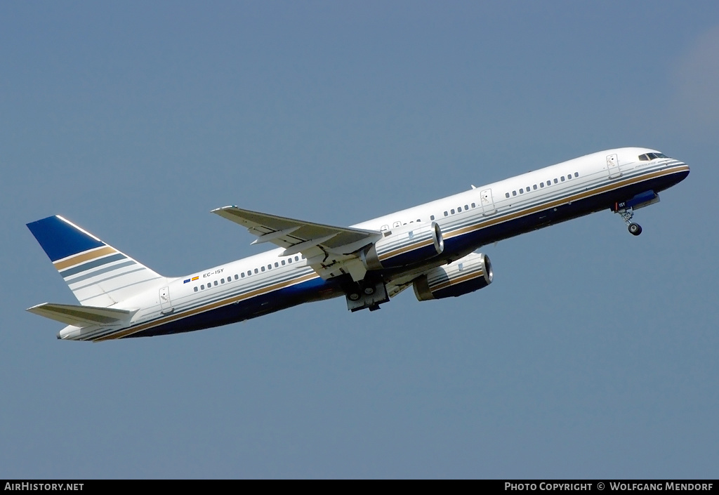 Aircraft Photo of EC-ISY | Boeing 757-256 | Privilege Style | AirHistory.net #560514