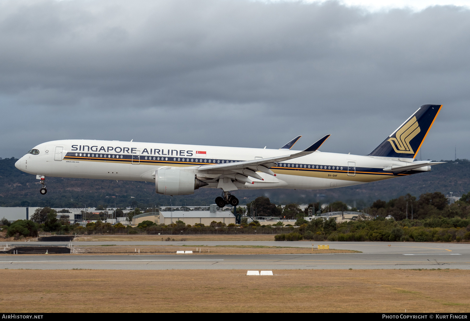 Aircraft Photo of 9V-SHF | Airbus A350-941 | Singapore Airlines | AirHistory.net #560546