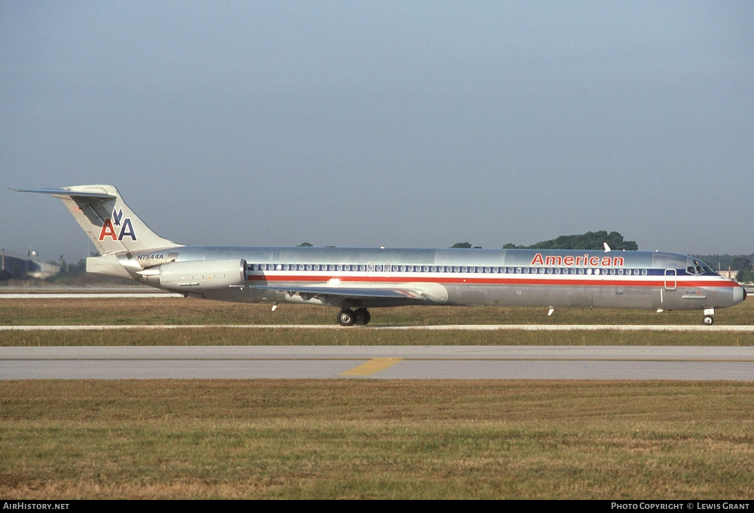 Aircraft Photo of N7544A | McDonnell Douglas MD-82 (DC-9-82) | American Airlines | AirHistory.net #560548