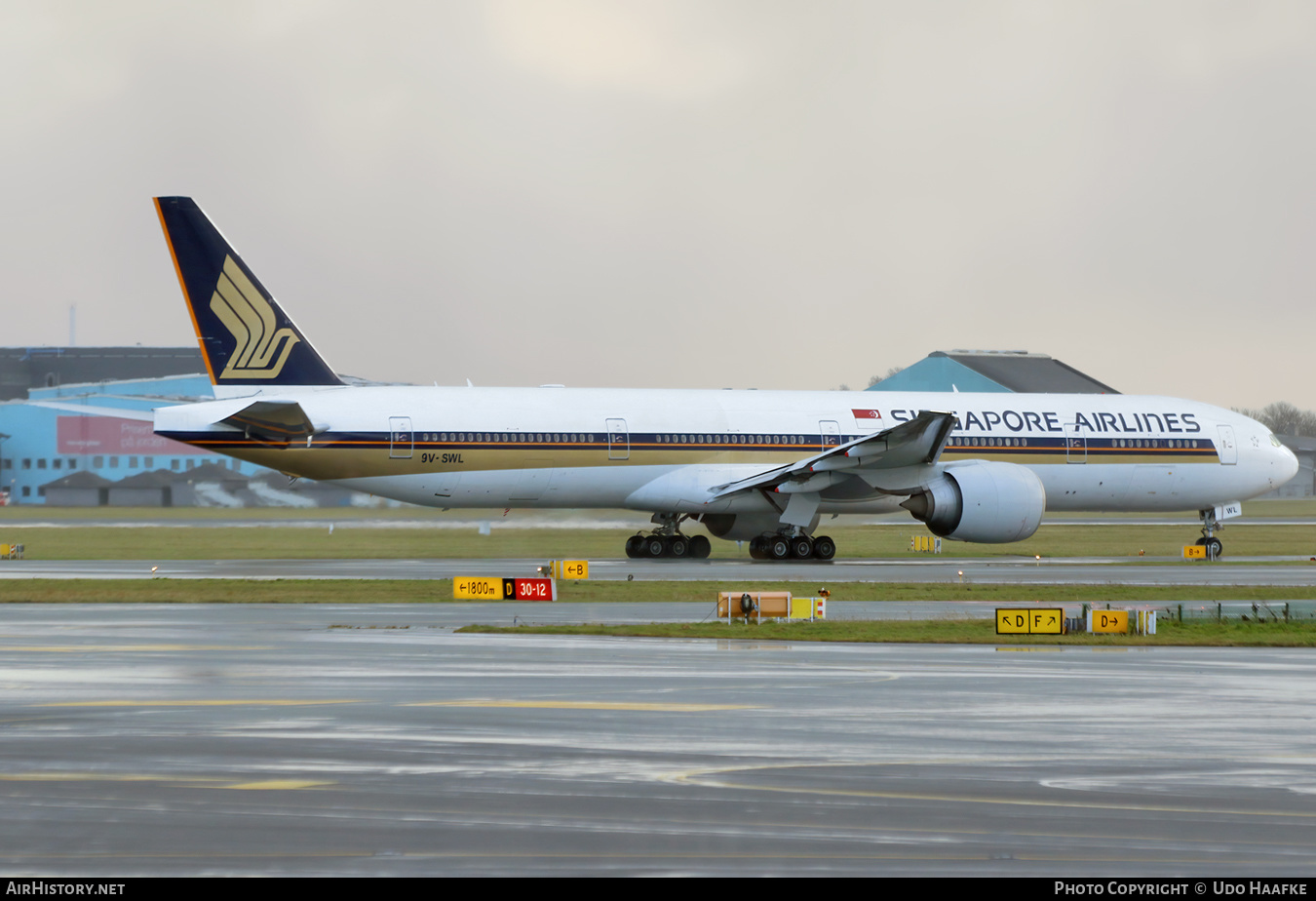 Aircraft Photo of 9V-SWL | Boeing 777-312/ER | Singapore Airlines | AirHistory.net #560577