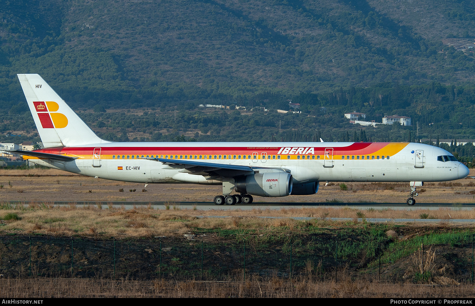 Aircraft Photo of EC-HIV | Boeing 757-256 | Iberia | AirHistory.net #560584