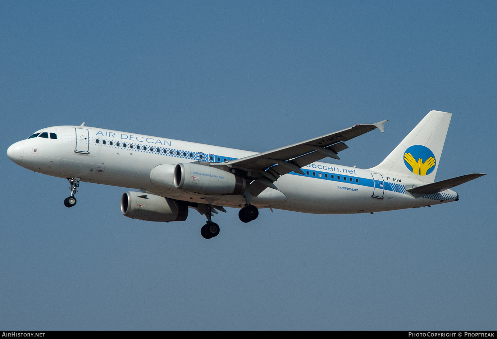 Aircraft Photo of VT-ADW | Airbus A320-232 | Air Deccan | AirHistory.net #560634