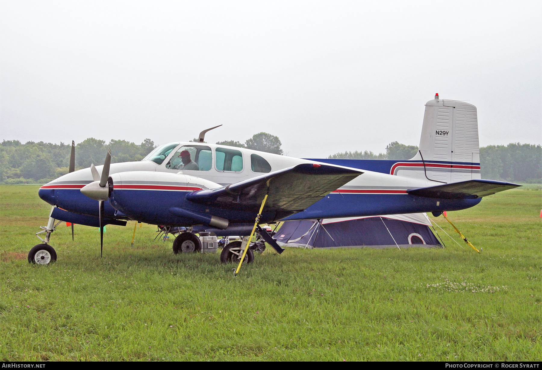 Aircraft Photo of N29Y | Beech E50 Twin Bonanza | AirHistory.net #560658