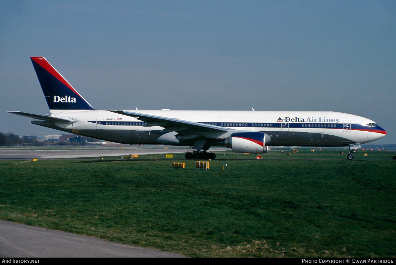 Aircraft Photo of N863DA | Boeing 777-232/ER | Delta Air Lines | AirHistory.net #560667