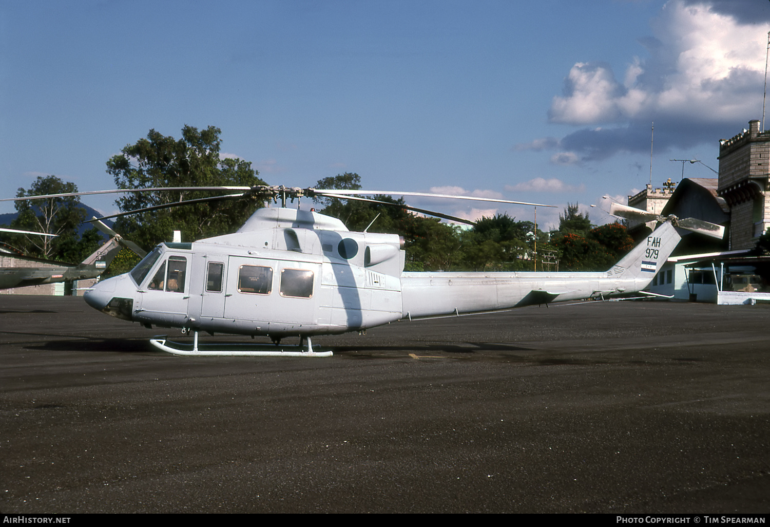 Aircraft Photo of FAH979 | Bell 412SP | Honduras - Air Force | AirHistory.net #560670