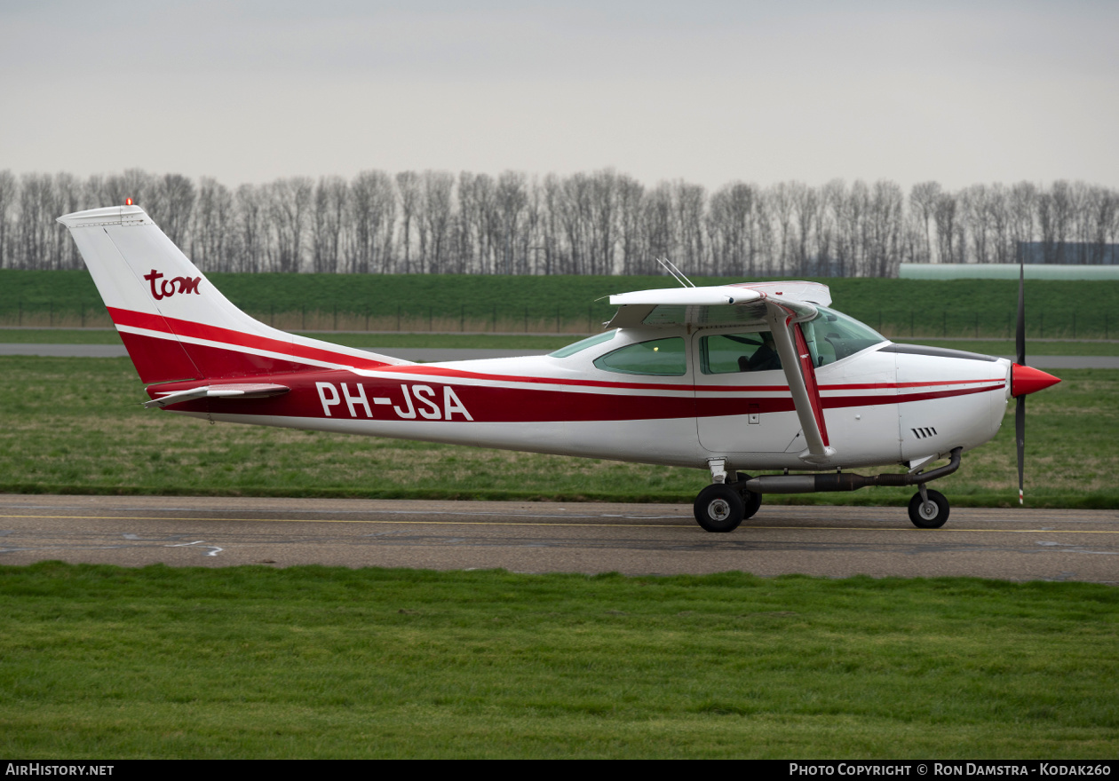Aircraft Photo of PH-JSA | Cessna 182N Skylane | Vliegbedrijf Tom van der Meulen | AirHistory.net #560698